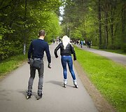 Vingiuojant sostinės dviračių takais...