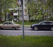 Vingiuojant sostinės dviračių takais...