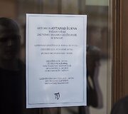 Jaunimo teatre aktoriai ir gerbėjai atsisveikina su Antanu &Scaron;urna  