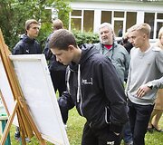 Pleneras skirtas Gedulo ir vilties dienai, kuri Lietuvoje minima birželio 14-ąją, paminėti.
