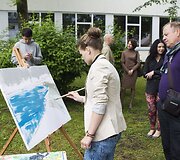 Pleneras skirtas Gedulo ir vilties dienai, kuri Lietuvoje minima birželio 14-ąją, paminėti.