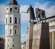 Saulės nutviekstas Vilnius ir vilniečiai.