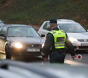 Vilniaus policija gaudė A juostą užimančius automobilių vairuotojus