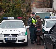 Vilniaus policija gaudė A juostą užimančius automobilių vairuotojus
