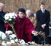Ra&scaron;ytojas Romualdas Granauskas i&scaron;lydėtas į paskutinę kelionę.