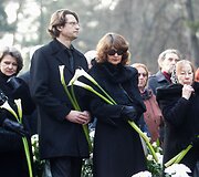 Ra&scaron;ytojas Romualdas Granauskas i&scaron;lydėtas į paskutinę kelionę.