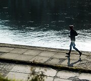 Vilnius paniręs į melsvą rūką