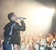 M. Jacksoną įkūnijo dainininkas Donatas Montvydas.