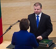 Seime prisiekė naujasis vidaus reikalų ministras Saulius Skvernelis