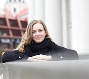 Trečios kartos Amerikos lietuvė, 22 metų Kendra Kir&scaron;onis, gimė ir augo Los Andžele, saulėtoje Kalifornijoje. 