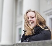 Trečios kartos Amerikos lietuvė, 22 metų Kendra Kir&scaron;onis, gimė ir augo Los Andžele, saulėtoje Kalifornijoje. 