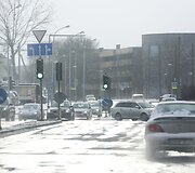 Sekmadienį Vilniuje - balta, balta. Nosis kutena žvarbus vėjas.