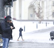 Sekmadienį Vilniuje - balta, balta. Nosis kutena žvarbus vėjas.