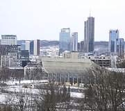 Sekmadienį Vilniuje - balta, balta. Nosis kutena žvarbus vėjas.