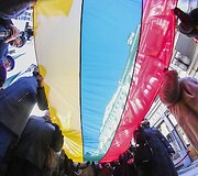 Vasario 16-osios minėjimas prie Lietuvos nepriklausomybės signatarų namų