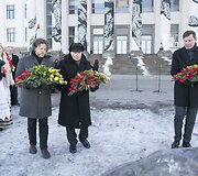 Visuomenės sueiga Tautos namų idėjai ir jos simbolinėms asmenybėms paminėti ant Tauro kalno.