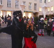 Užgavėnių &scaron;ventė Vilniaus mokytojų namų kiemelyje