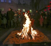 Užgavėnių &scaron;ventė Vilniaus mokytojų namų kiemelyje