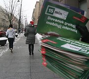 Dienra&scaron;čio dalinimo akcija pasitinkant &scaron;ventes.