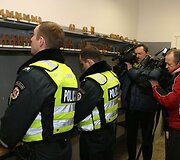Vilniaus policijos patruliai ruo&scaron;iasi Naujųjų Metų sutiktuvėms