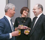 Verslininkai i&scaron;kilmingai paminėjo garsių konjako namų jubiliejų
