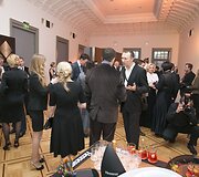 Verslininkai i&scaron;kilmingai paminėjo garsių konjako namų jubiliejų