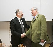 Juozas Kaba&scaron;inskas ir Maurice Hennessy