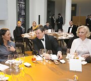 Verslininkai i&scaron;kilmingai paminėjo garsių konjako namų jubiliejų