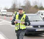 Penktadienio ankstų rytą Vilniaus kelių policijos reidas