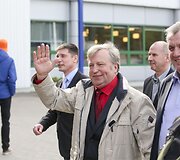  Į penktadienį vykusį Lietuvos socialdemokratų partijos suvažiavimą politikai puo&scaron;ėsi, kaip į &scaron;ventę.