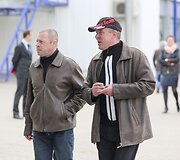  Į penktadienį vykusį Lietuvos socialdemokratų partijos suvažiavimą politikai puo&scaron;ėsi, kaip į &scaron;ventę.