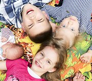 Monikos ir Lauryno Kasčiūnų &scaron;eima &ndash; &scaron;e&scaron;i mu&scaron;kietininkai