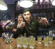 Kavos namų atidarymo akimirka