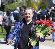 Antakalnio kapinėse &ndash; gėlių ir Georgijaus juostelių jūra