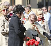 Antakalnio kapinėse &ndash; gėlių ir Georgijaus juostelių jūra