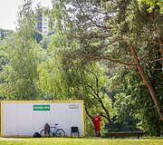 &Scaron;ilta vasaros pradžia vilniečių į paplūdimius dar nei&scaron;viliojo