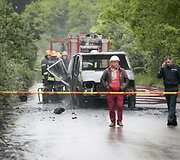Sudegęs mikroautobusas įvykio vietoje