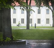Lietus gaivina gamtą ir merkia praeivius