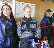 Augustė Vedrickaitė (centre)