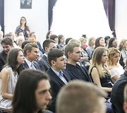 Vilniaus Mikalojaus Dauk&scaron;os vidurinėje mokykloje nuaidėjo paskutinis skambutis
