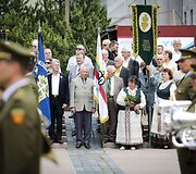 Valstybės vėliavos pakėlimo ceremonija Nepriklausomybės aik&scaron;tėje, Vilniuje
