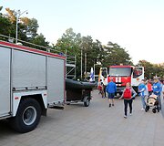 Prie Palangos pėsčiųjų tilto paplaukioti nusprendęs žmogus ant kojų sukėlė gelbėtojus