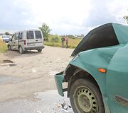 Vilniaus rajone susidūrė trys automobiliai