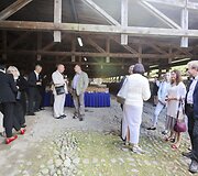 Garsioms klaipėdietėms Skaistutei Idzelevičienei ir Irenai Nakienei ypatinga dovana &ndash; senoviniai žiedai su deimantu