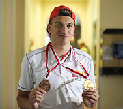 Į Vilnių grįžo pasaulio jaunimo plaukimo čempionas Andrius &Scaron;idlauskas