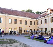 &bdquo;(Re)Start&ldquo;: urbanistinis skaitymo festivalis