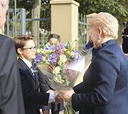 Prezidentė Dalia Grybauskaitė lankėsi Vilniaus &Scaron;olomo Aleichemo ORT gimnazijoje