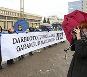 Lietuvos profesinių sąjungų konfederacijos piketas prie&scaron; skubotą socialinio modelio projekto priėmimą