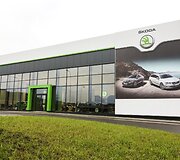 Naujasis &bdquo;&Scaron;koda&ldquo; automobilių pardavimo salonas