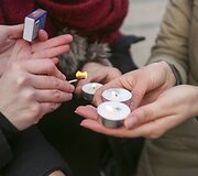 Prie Seimo vyko gatvės akcija &bdquo;Stabdykime smurtą prie&scaron; moteris&ldquo;